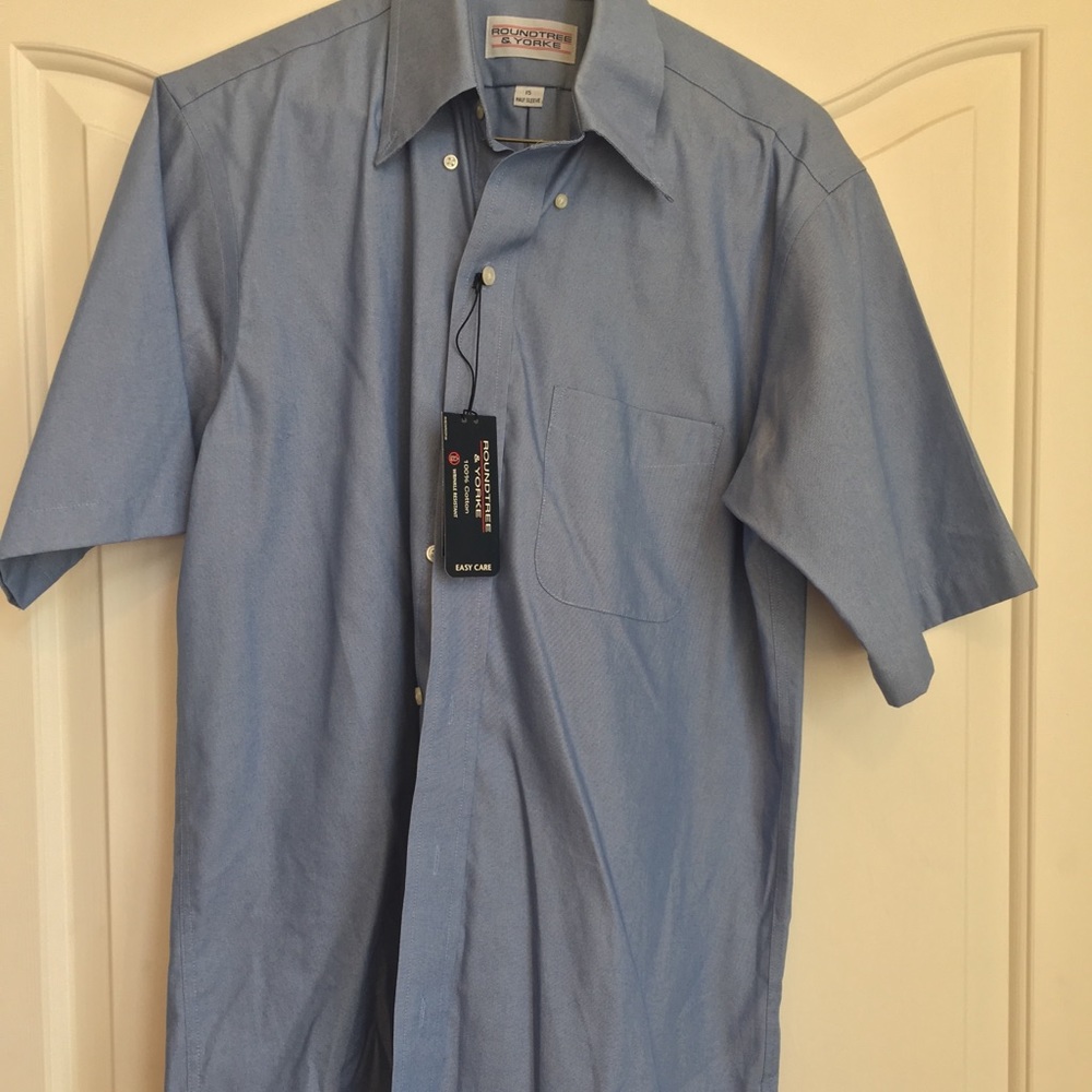 NWT Dillard’s dress shirt/Roundtree & Yorke